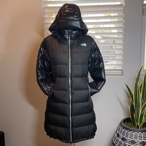 Sold!!The North Face Metropolis Parka III sz Med
